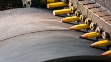 Photo of Loạt ảnh mãn nhãn về quy trình phức tạp để sản xuất bút chì